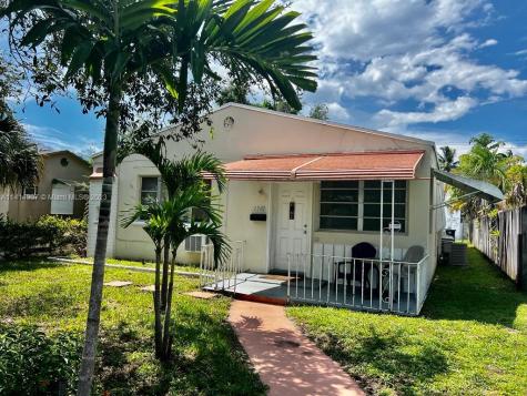 1507 Van Buren Street Hollywood FL 33020