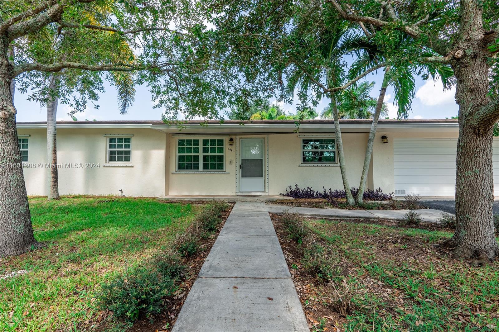 1681 NW 12th Avenue Homestead FL 33030