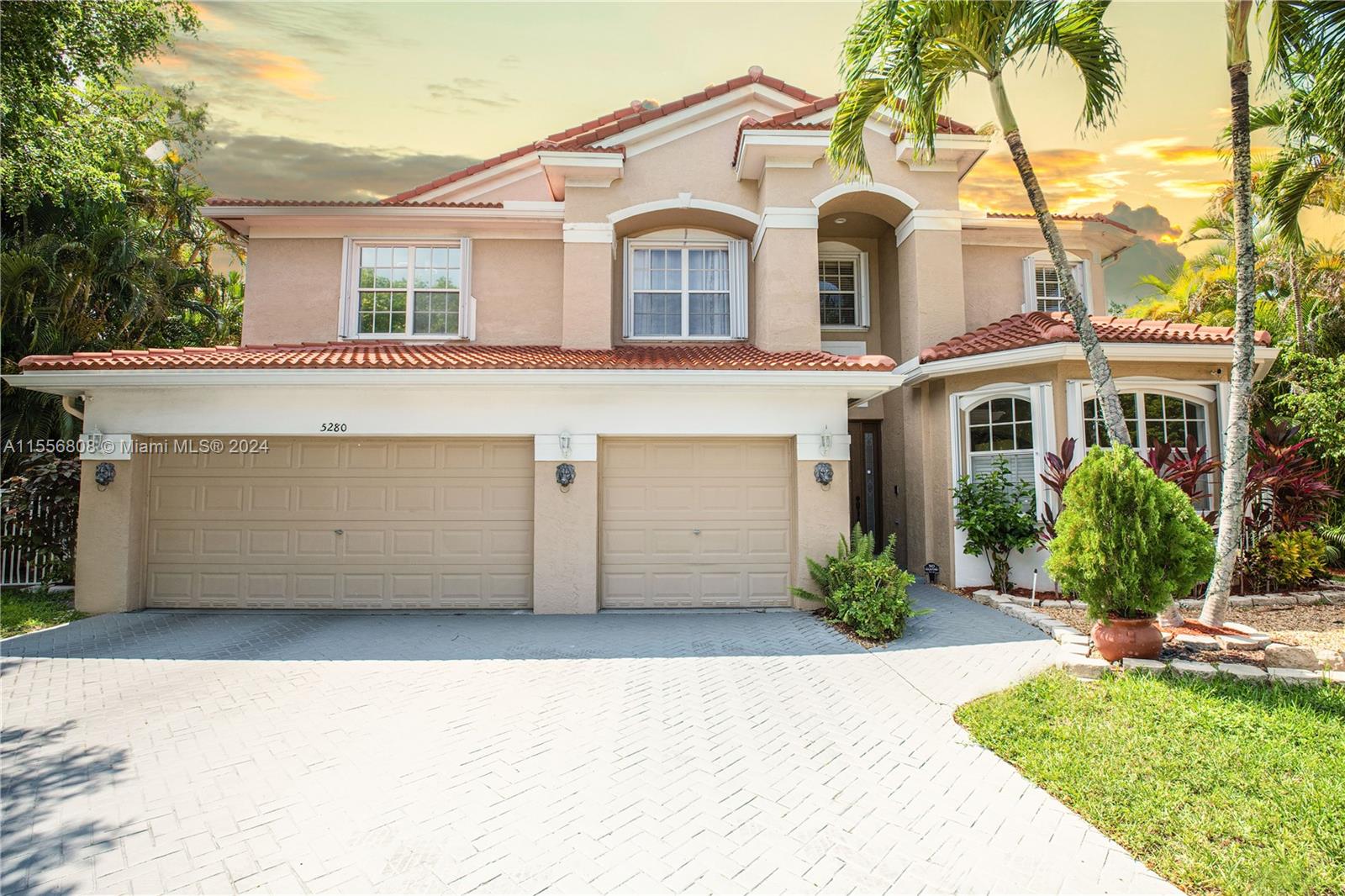 5280 NW 95th Avenue Coral Springs FL 33076