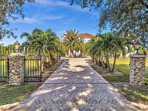 35950 SW 218th Avenue Homestead FL 33034