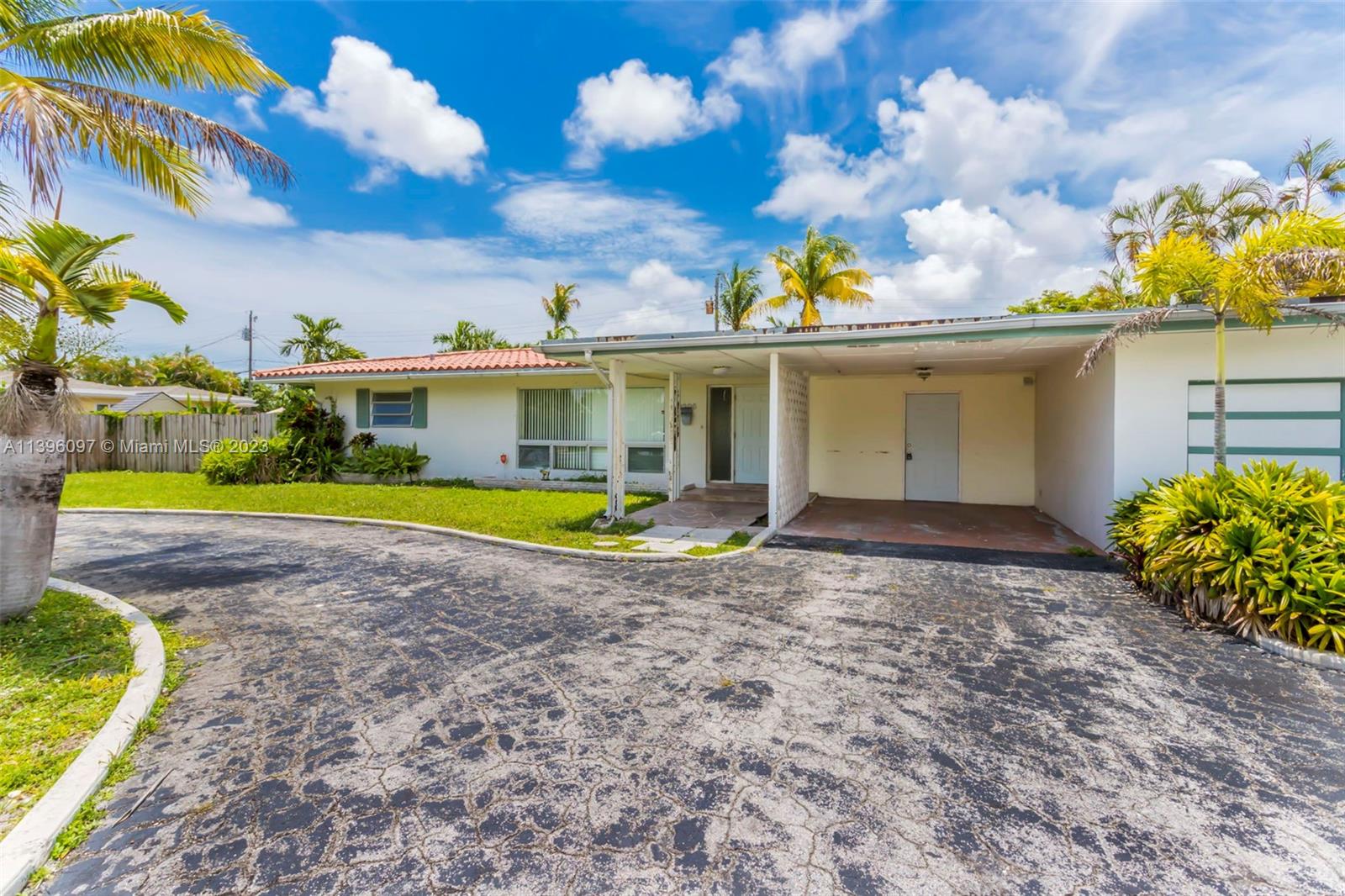 3206 Mckinley Street Hollywood FL 33021