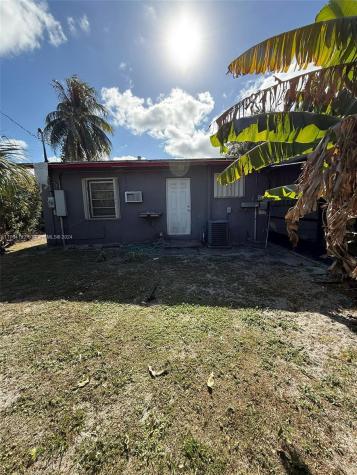 1835 NE 154th Street North Miami Beach FL 33162