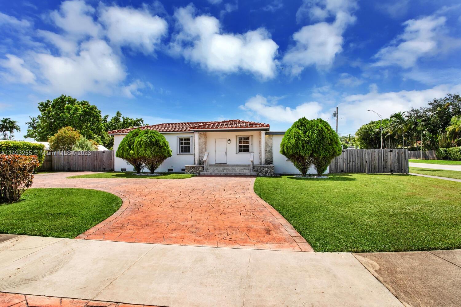 3200 SW 81st Avenue Miami FL 33155