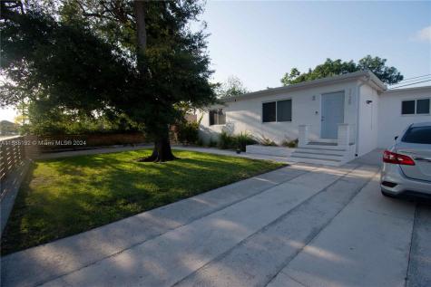 1120 NW 145th Terrace Miami FL 33168