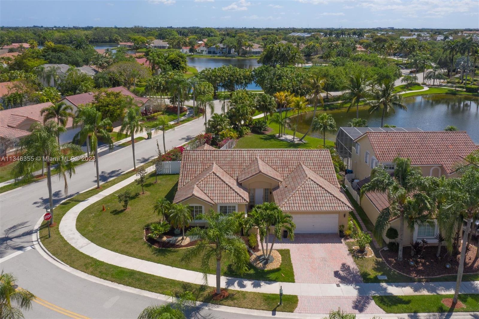 1086 Longview Weston FL 33326