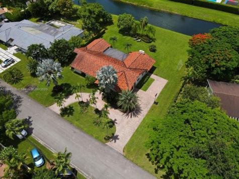 13140 SW 95th Avenue Miami FL 33176
