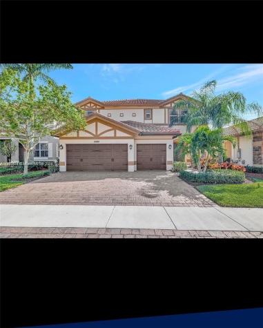 10180 Lake Vista Court Parkland FL 33076