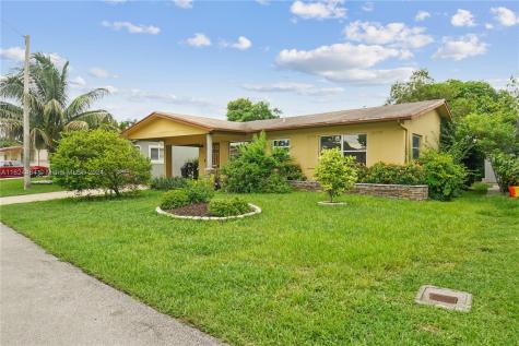 6104 NW 71st Avenue Tamarac FL 33321