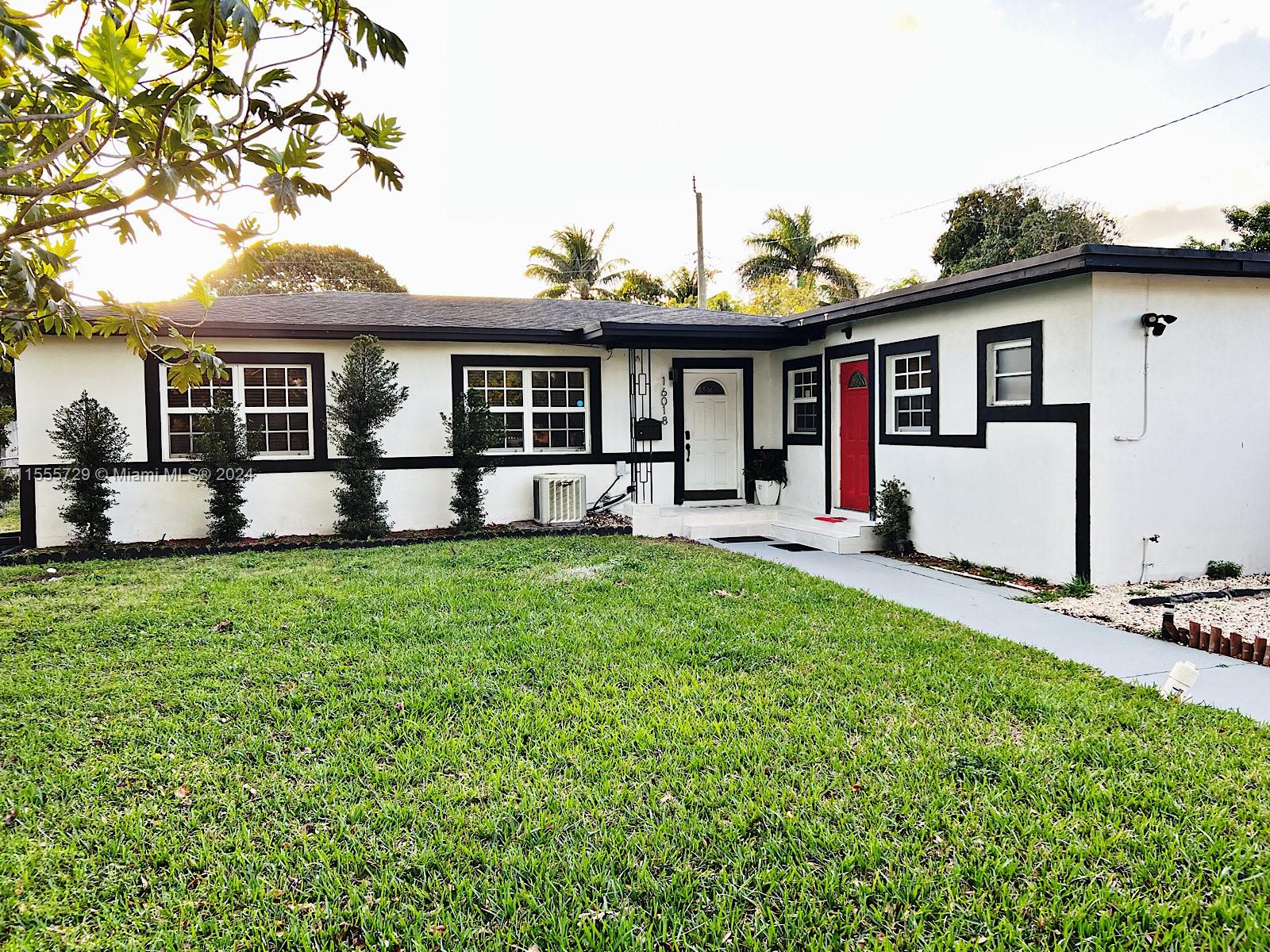 16018 NE 9th Place North Miami Beach FL 33162