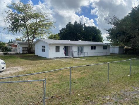 6595 NW 21st Court Miami FL 33147