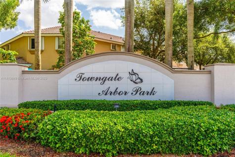 2459 SE 19th Street Homestead FL 33035