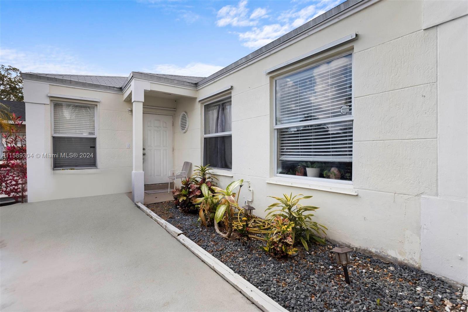 9762 SW 222nd Street Cutler Bay FL 33190