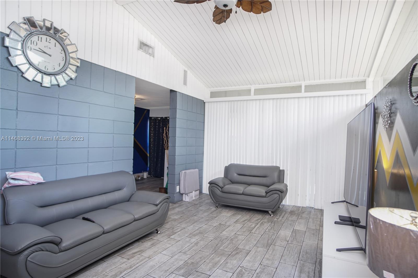 4431 NW 36th Street Lauderdale Lakes FL 33319