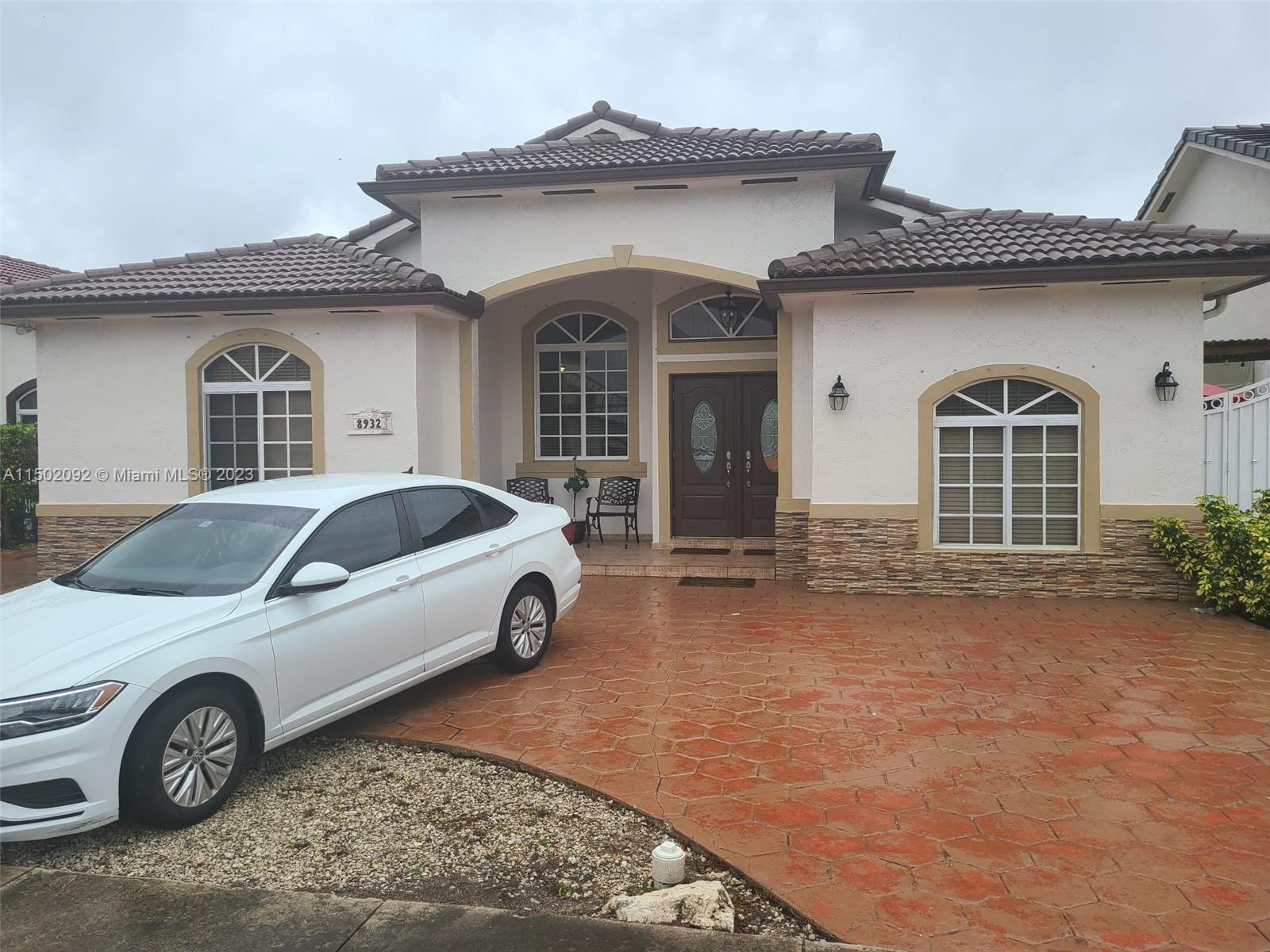 8932 NW 145th Lane Miami Lakes FL 33018