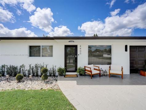 4400 SW 104th Avenue Miami FL 33165