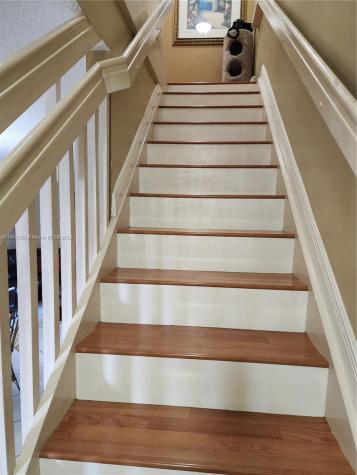 8260 NW 10th Street Miami FL 33126