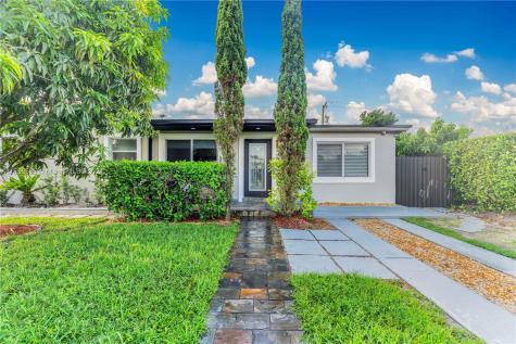 7824 SW 34th Terrace Miami FL 33155