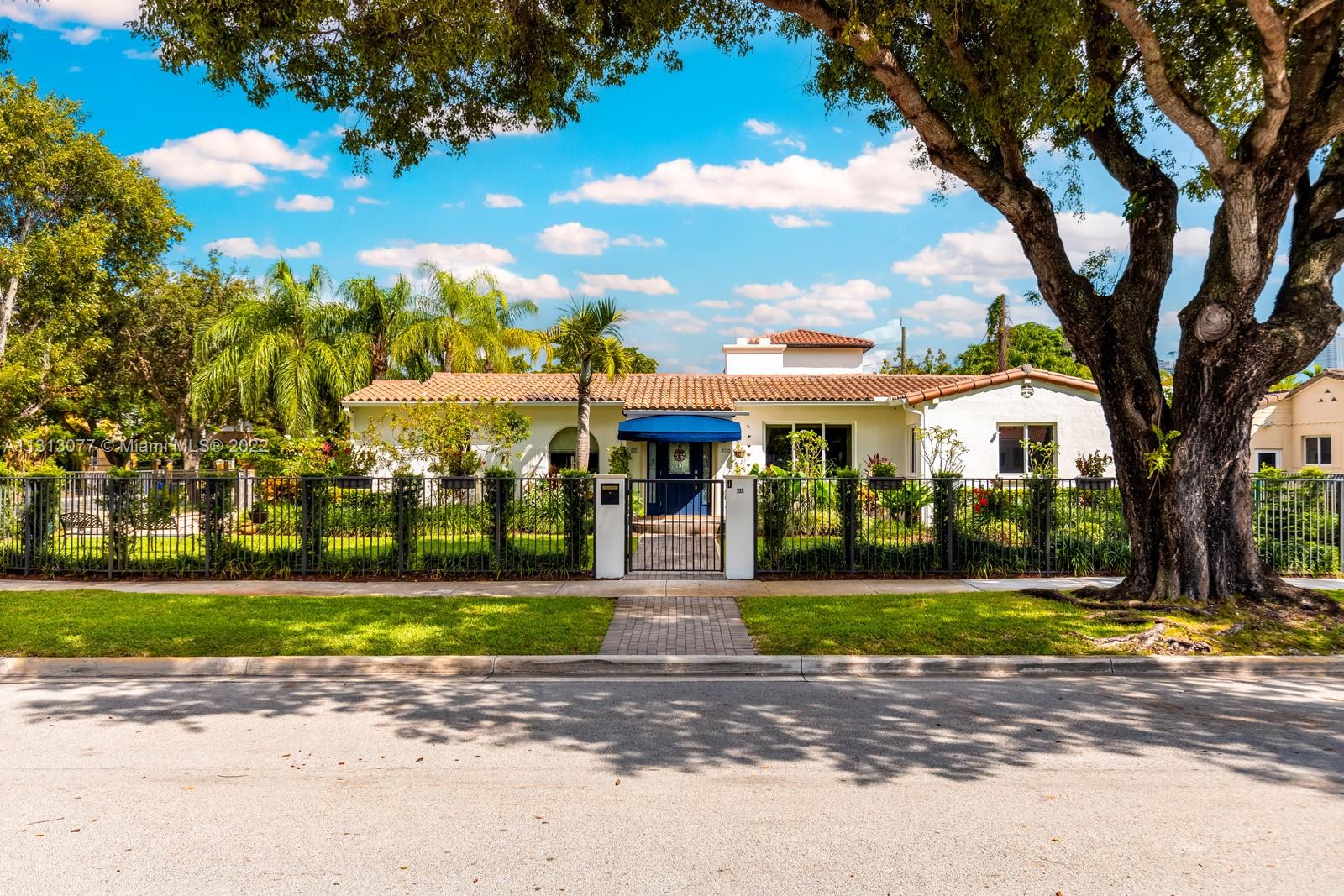 625 SW 27th Road Miami FL 33129