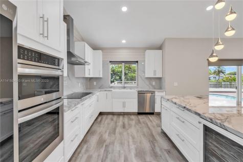 1720 NW 118th Avenue Pembroke Pines FL 33026