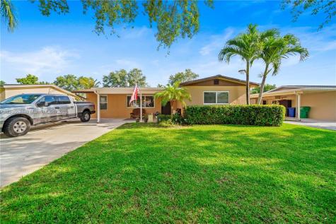 9445 SW 51st Place Cooper City FL 33328