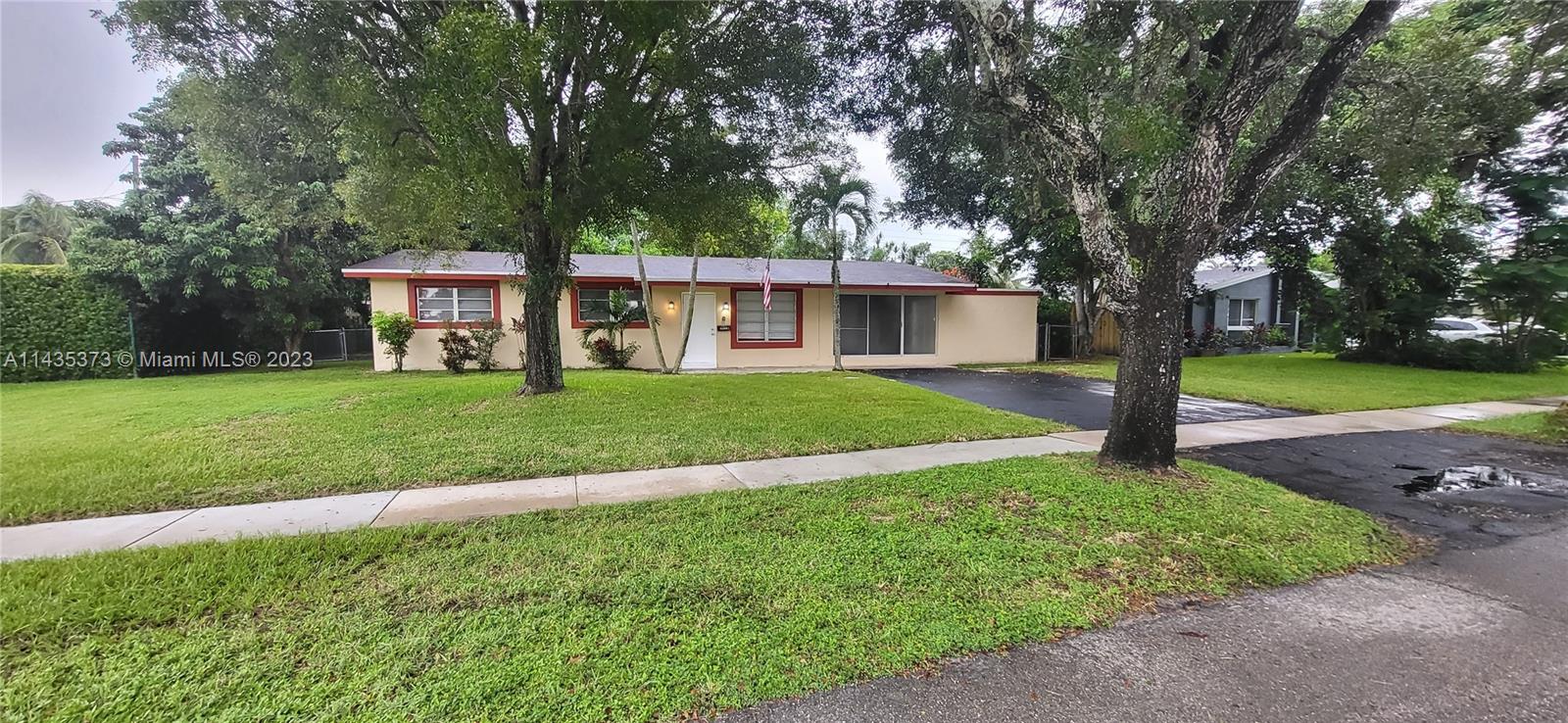 5025 SW 90th Terrace Cooper City FL 33328