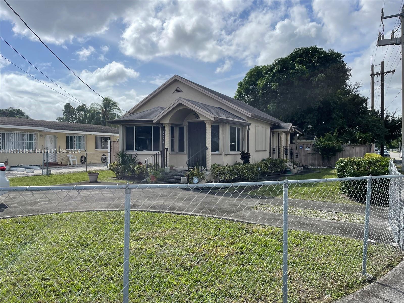 1048 NW 33rd Avenue Miami FL 33125