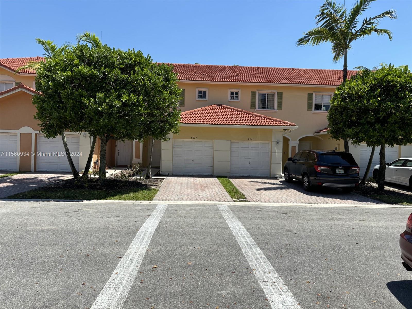 8214 Santa Monica Avenue Tamarac FL 33321