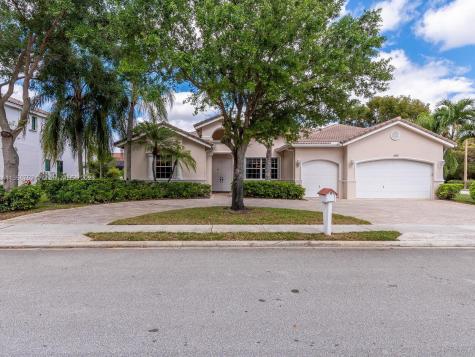 1065 SW 159th Lane Pembroke Pines FL 33027