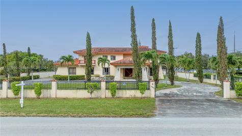 10201 SW 64th Street Miami FL 33173