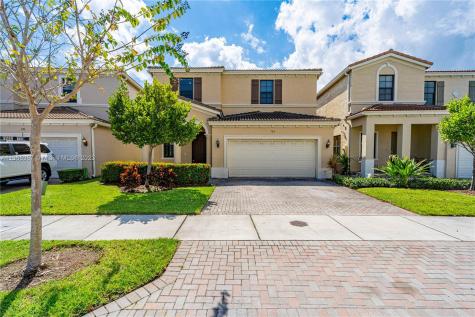 724 NE 191st Street Miami FL 33179