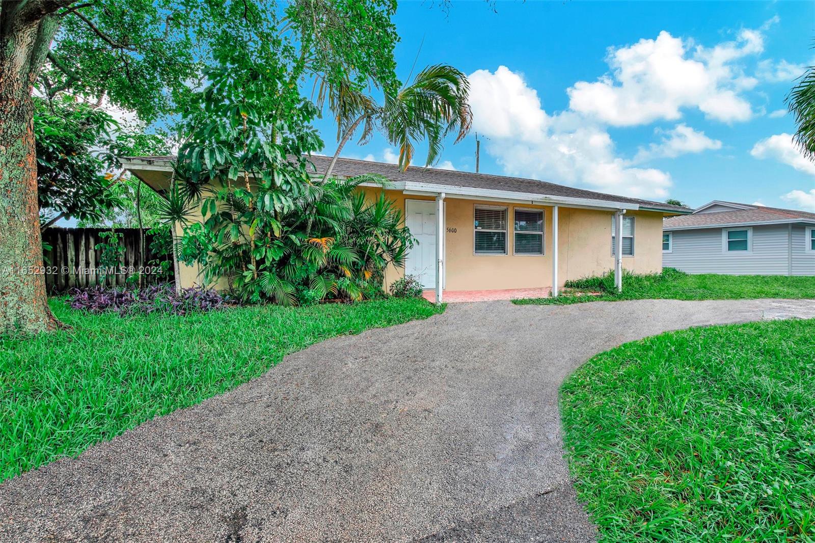 5600 SW 39th Street Davie FL 33314