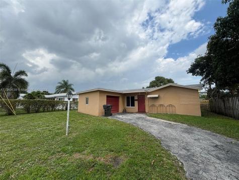 4160 NW 45th Terrace Lauderdale Lakes FL 33319