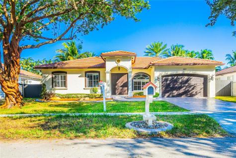 9107 NW 176th Lane Hialeah FL 33018