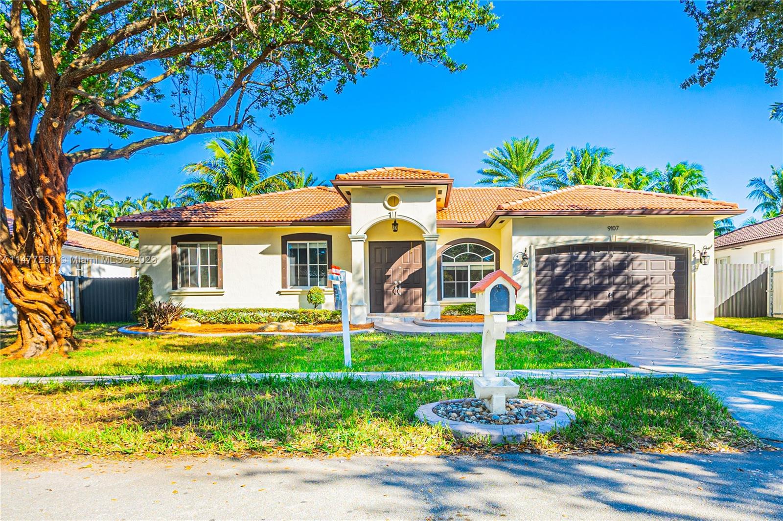 9107 NW 176th Lane Hialeah FL 33018