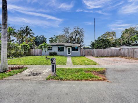 4648 SW 33rd Drive West Park FL 33023