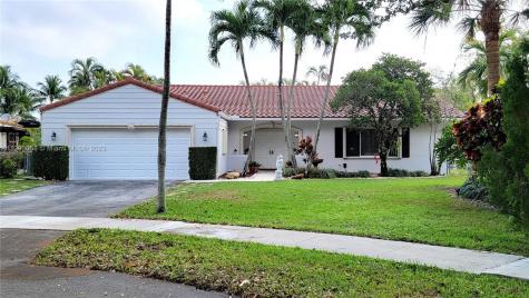 14759 Glencairn Road Miami Lakes FL 33016