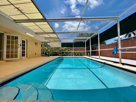 8651 NW 7th Court Pembroke Pines FL 33024