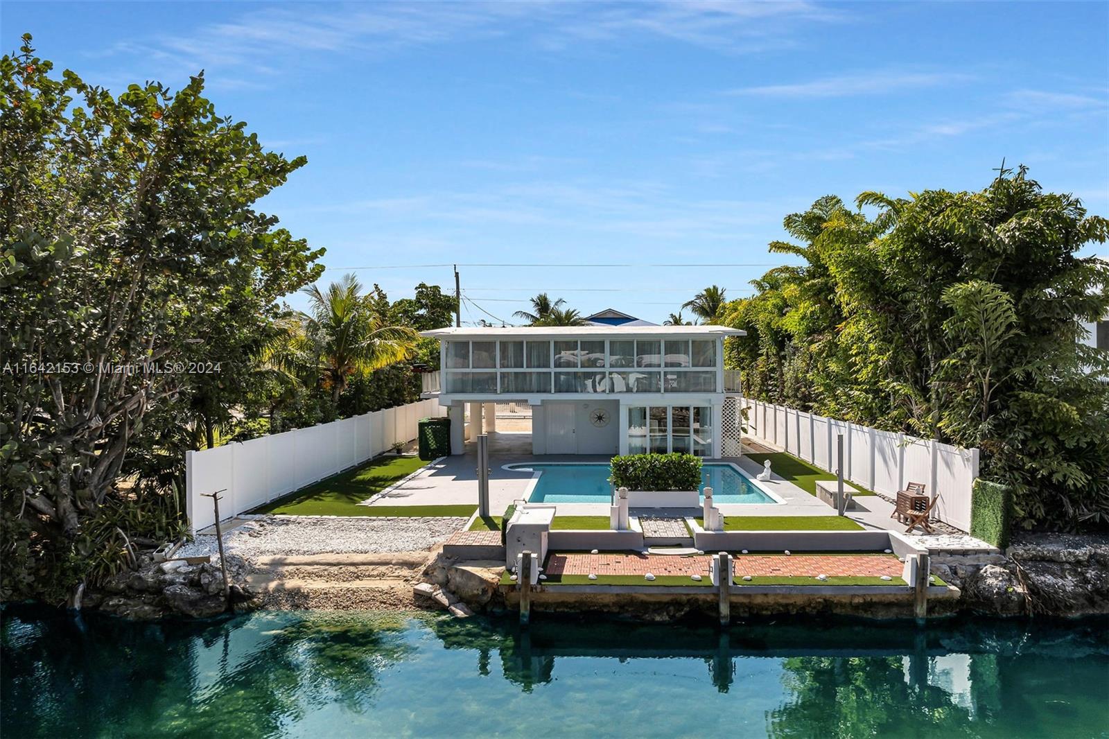 309 Woods Avenue Tavernier FL 33070