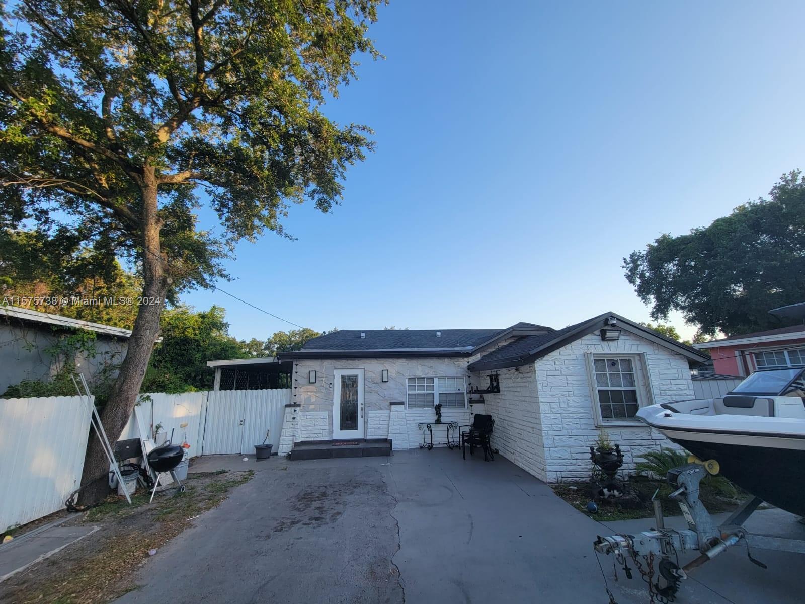 3310 NW 50th Street Miami FL 33142
