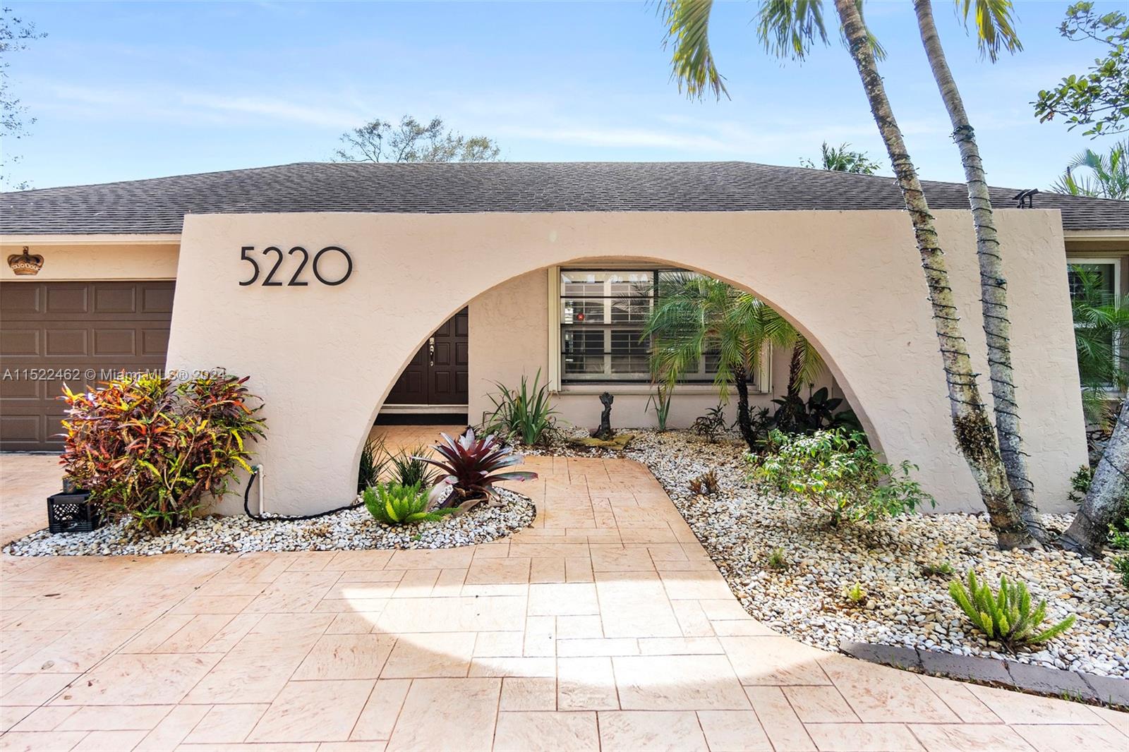 5220 SW 19th Street Plantation FL 33317