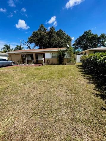 3141 SW 64th Terrace Miramar FL 33023