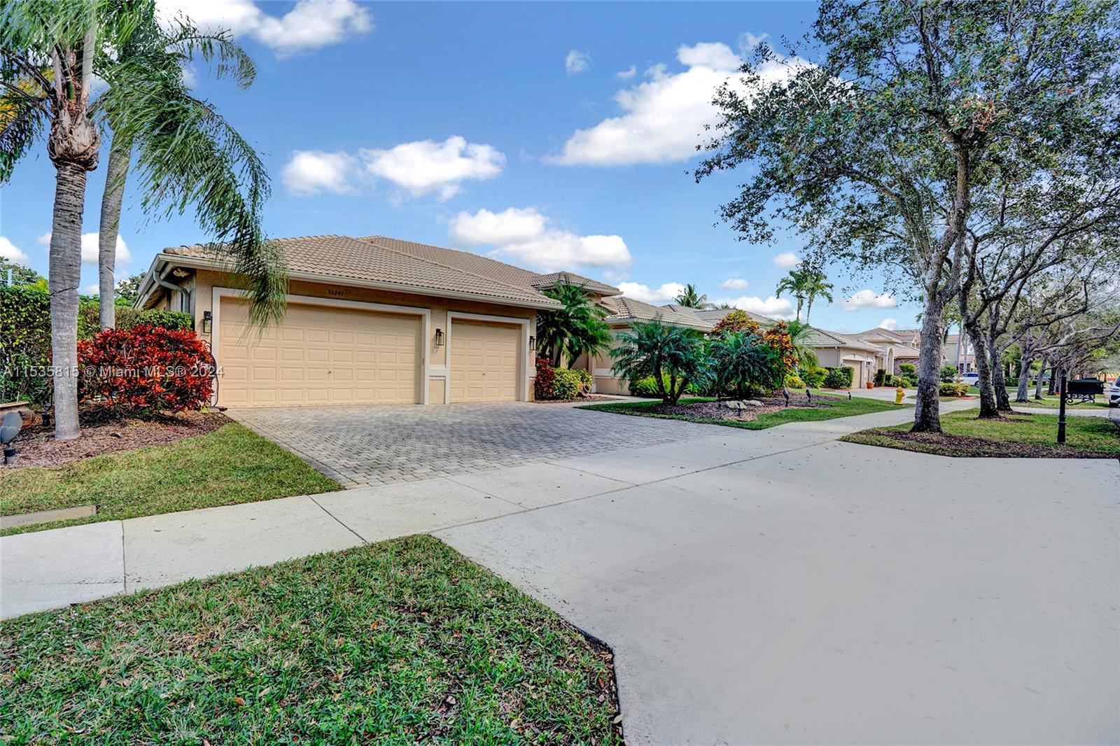 13241 Parkside Terrace Cooper City FL 33330
