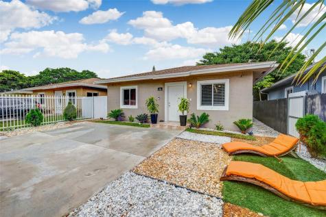 1761 NW 67th Street Miami FL 33147