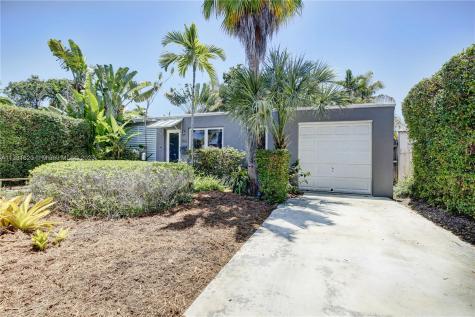 2462 SW 22nd Terrace Miami FL 33145