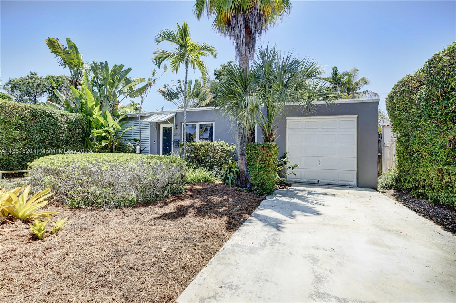 2462 SW 22nd Terrace Miami FL 33145