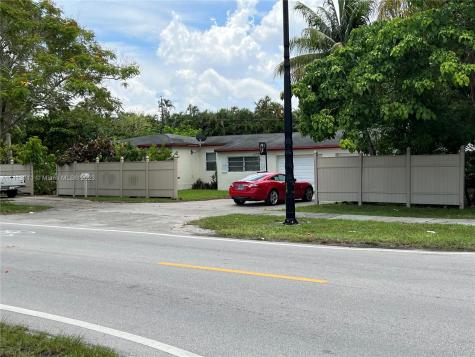 15340 N Miami Avenue Miami FL 33169