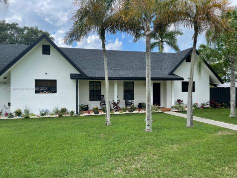 91 NE 16th Street Homestead FL 33030