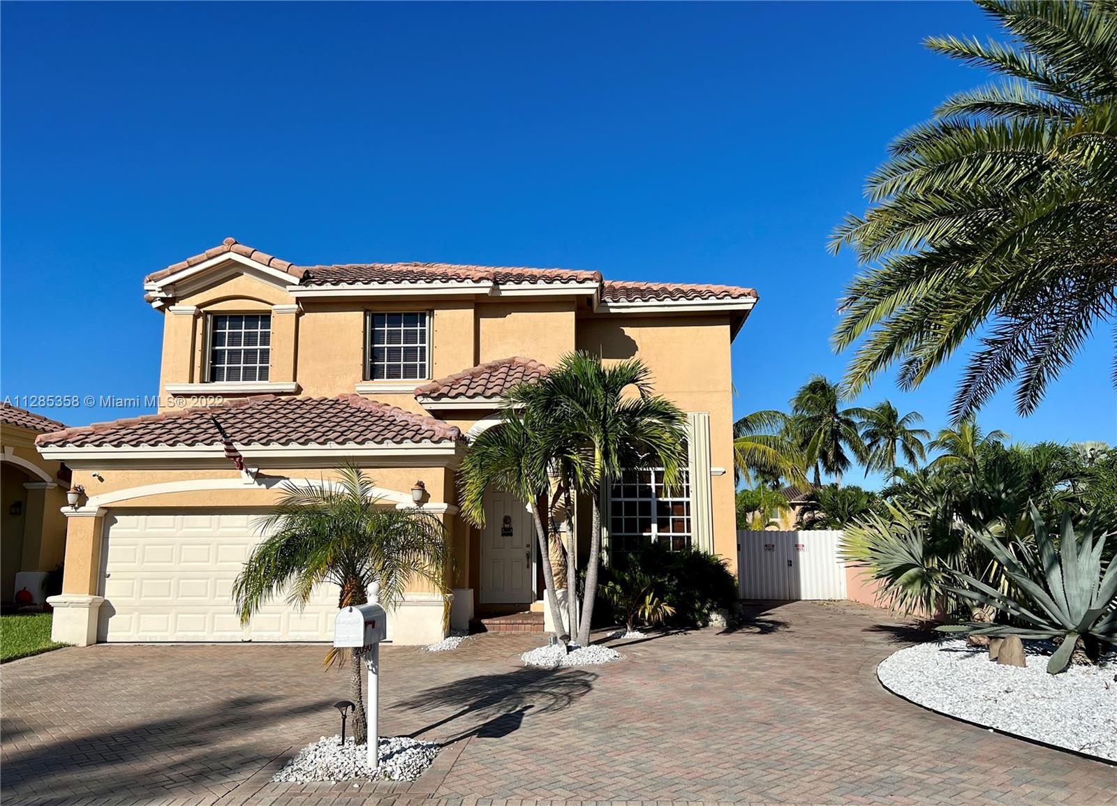 2090 NW 99th Terrace Pembroke Pines FL 33024