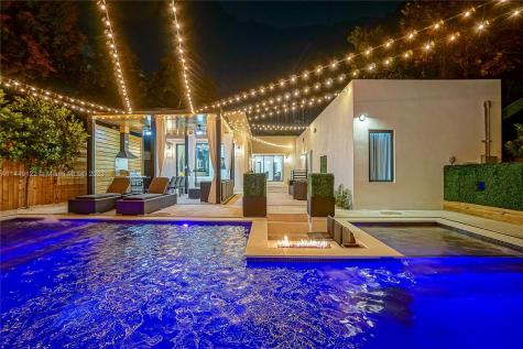 164 NW 52nd Street Miami FL 33127