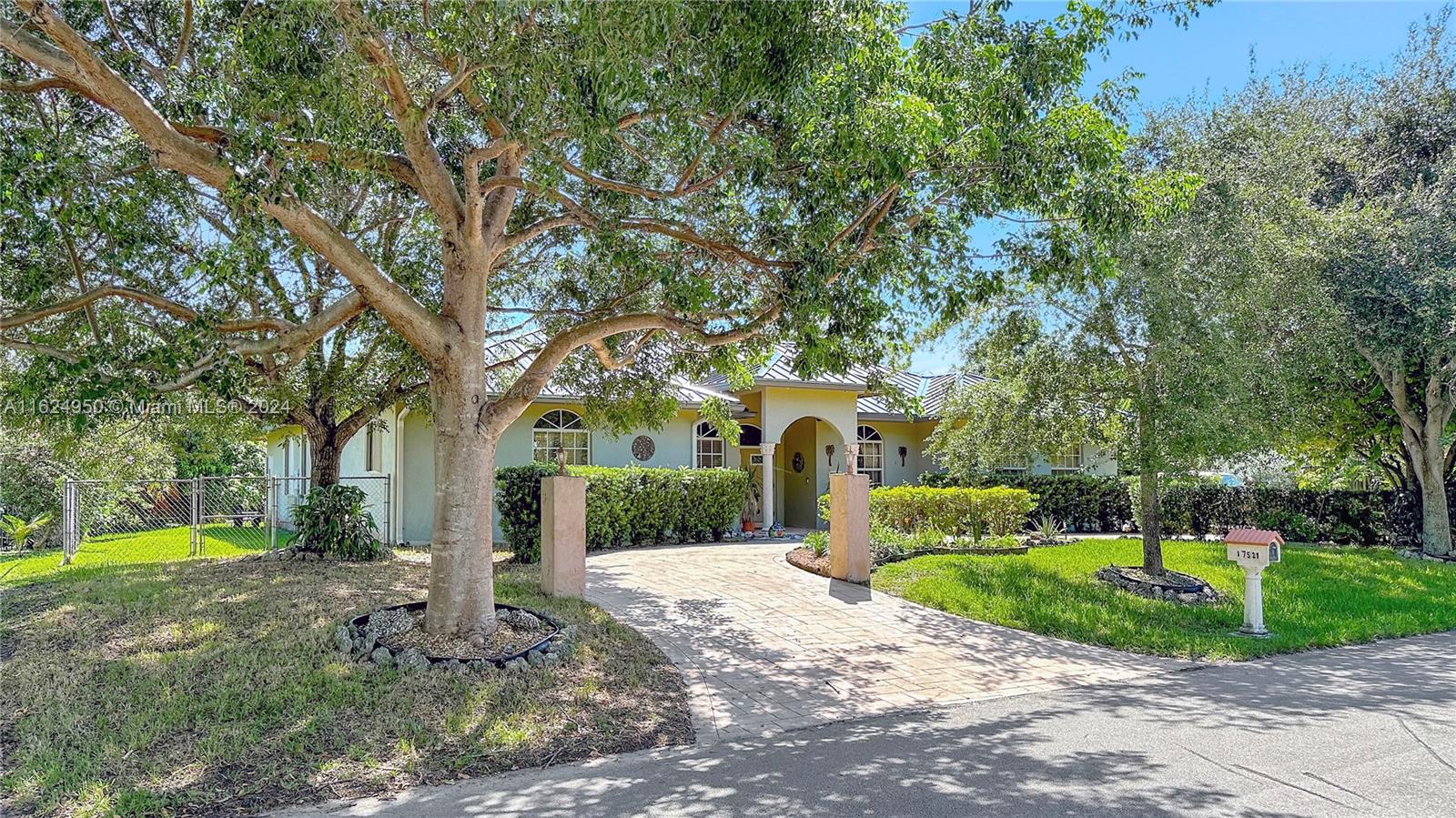 17521 SW 93rd Place Palmetto Bay FL 33157